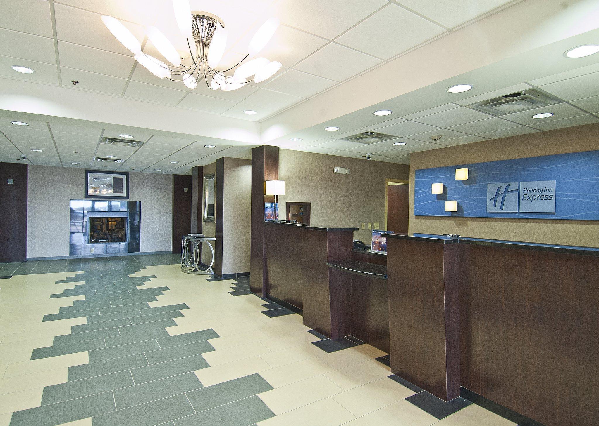 Holiday Inn Express & Suites Jackson/Pearl International Airport Exterior foto